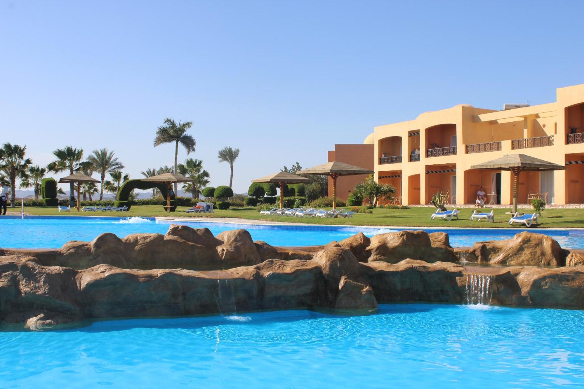 Wadi Lahmy Azur Resort - Soft All-Inclusive Abū Ghuşūn Exterior foto